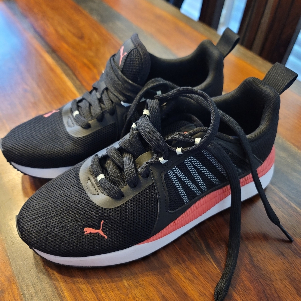 Girls size 3.5 Puma athletic shoes - BRAND NEW